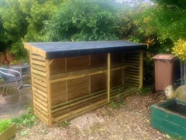 Dog Kennels & Outdoor Store Suppliers in Pocklington